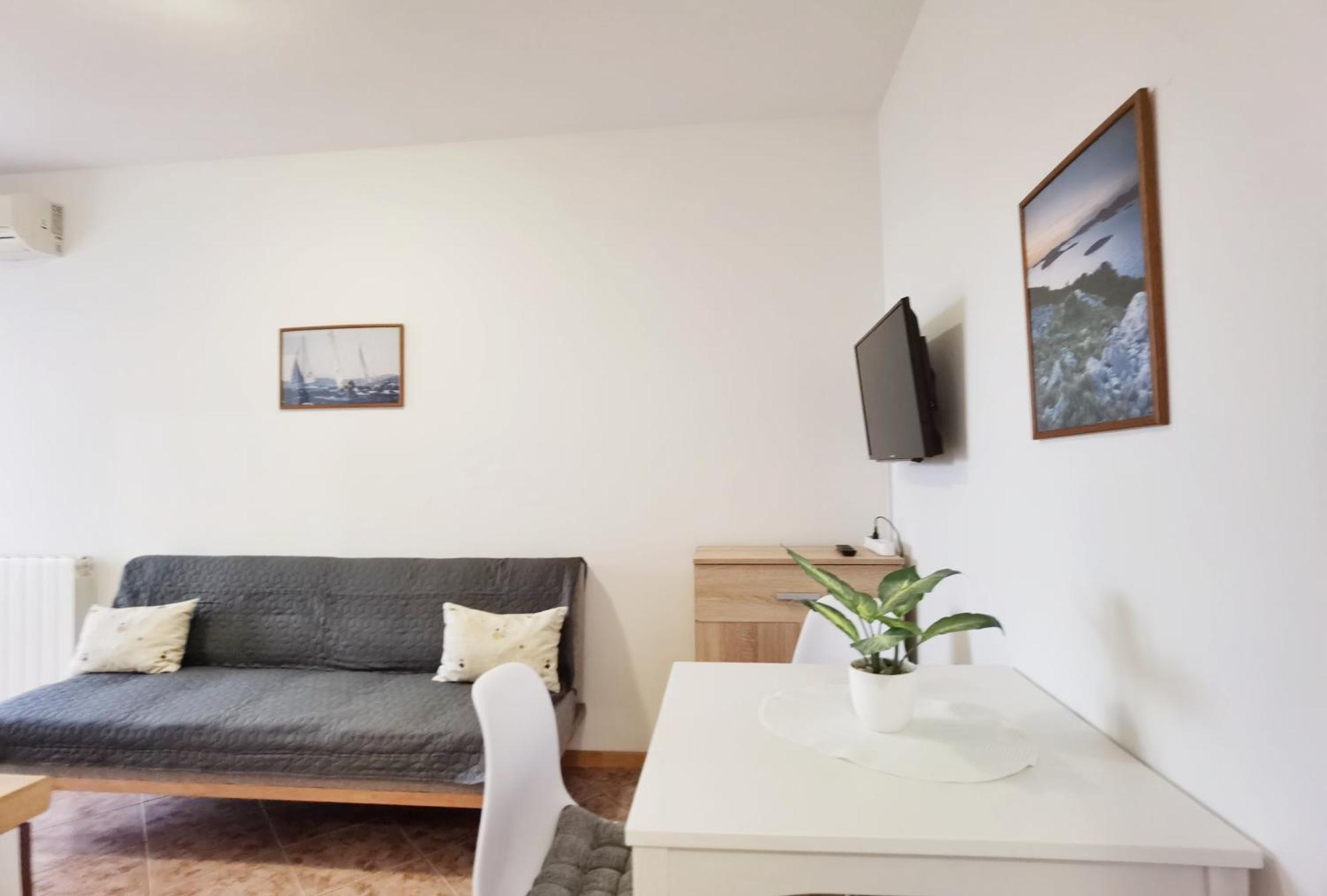 Lilu Apartments Βόντιτσε Εξωτερικό φωτογραφία